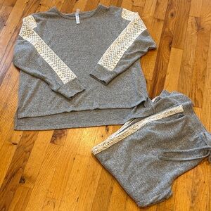 Super Soft Lace Trimmed Jogger/Lounge Set -XL
